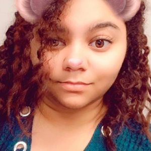 Meet your Posher, Raquel